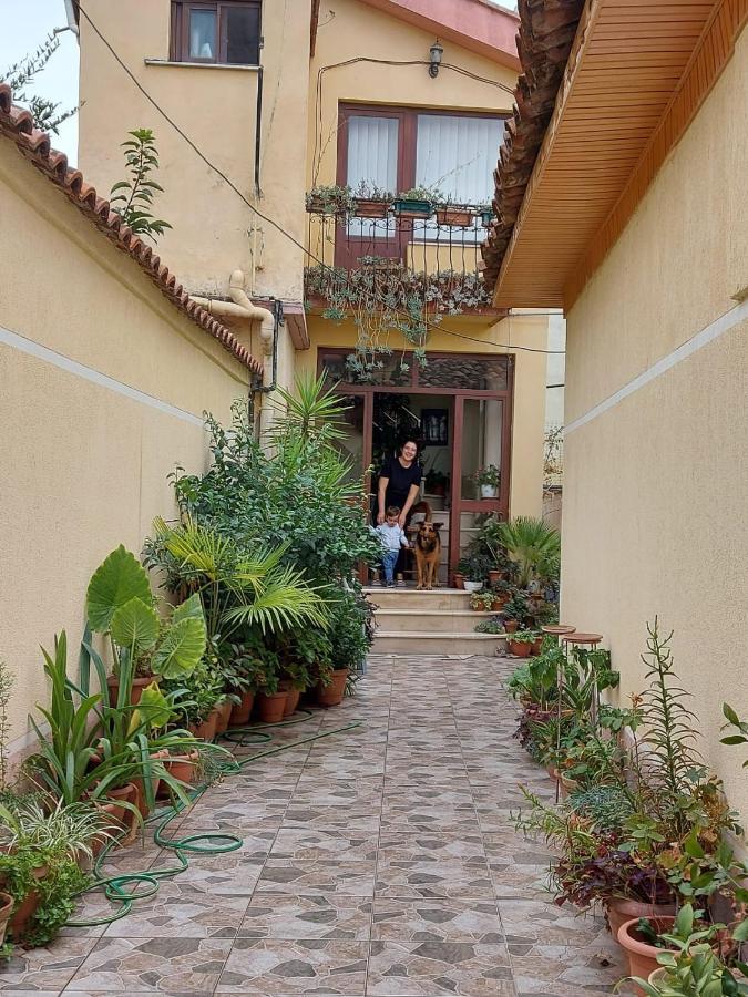 Vila Kodra Tirana Bagian luar foto