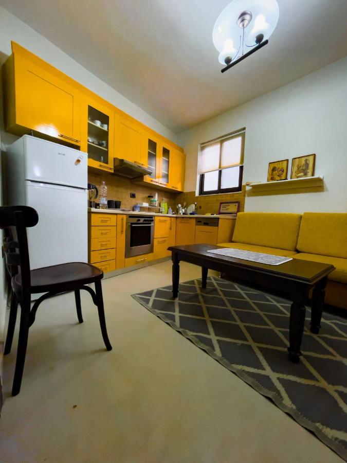Vila Kodra Tirana Bagian luar foto