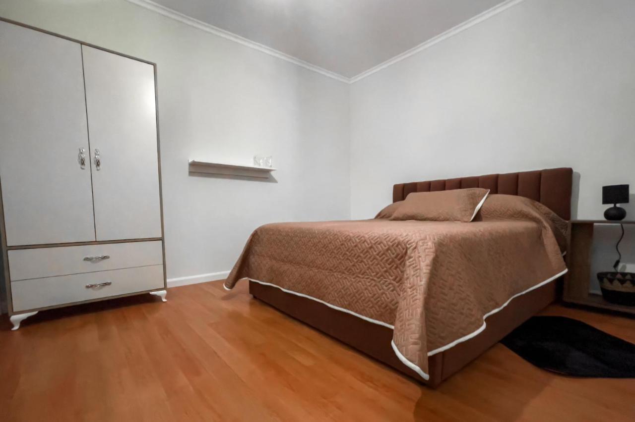 Vila Kodra Tirana Bagian luar foto